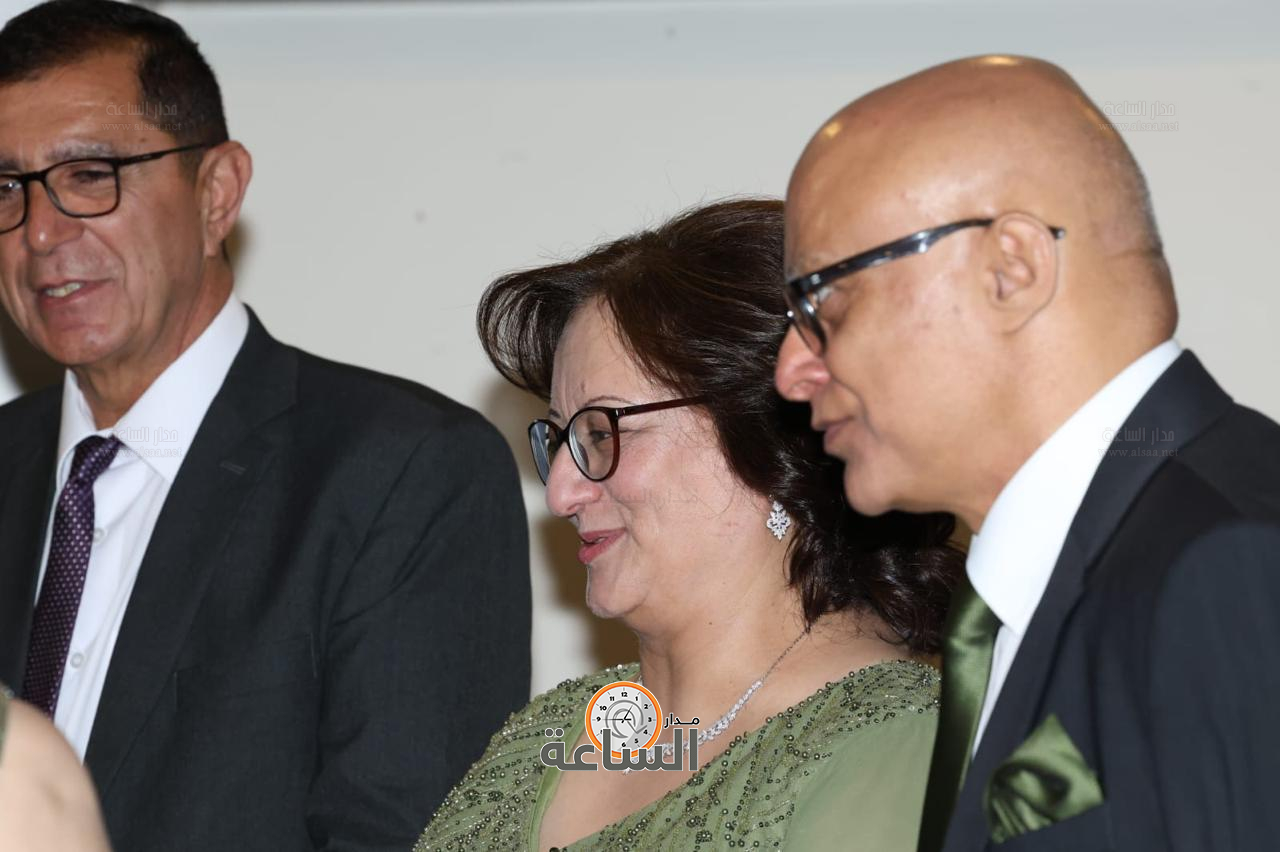 Madar Al-Saa Images 0.46320167692394953