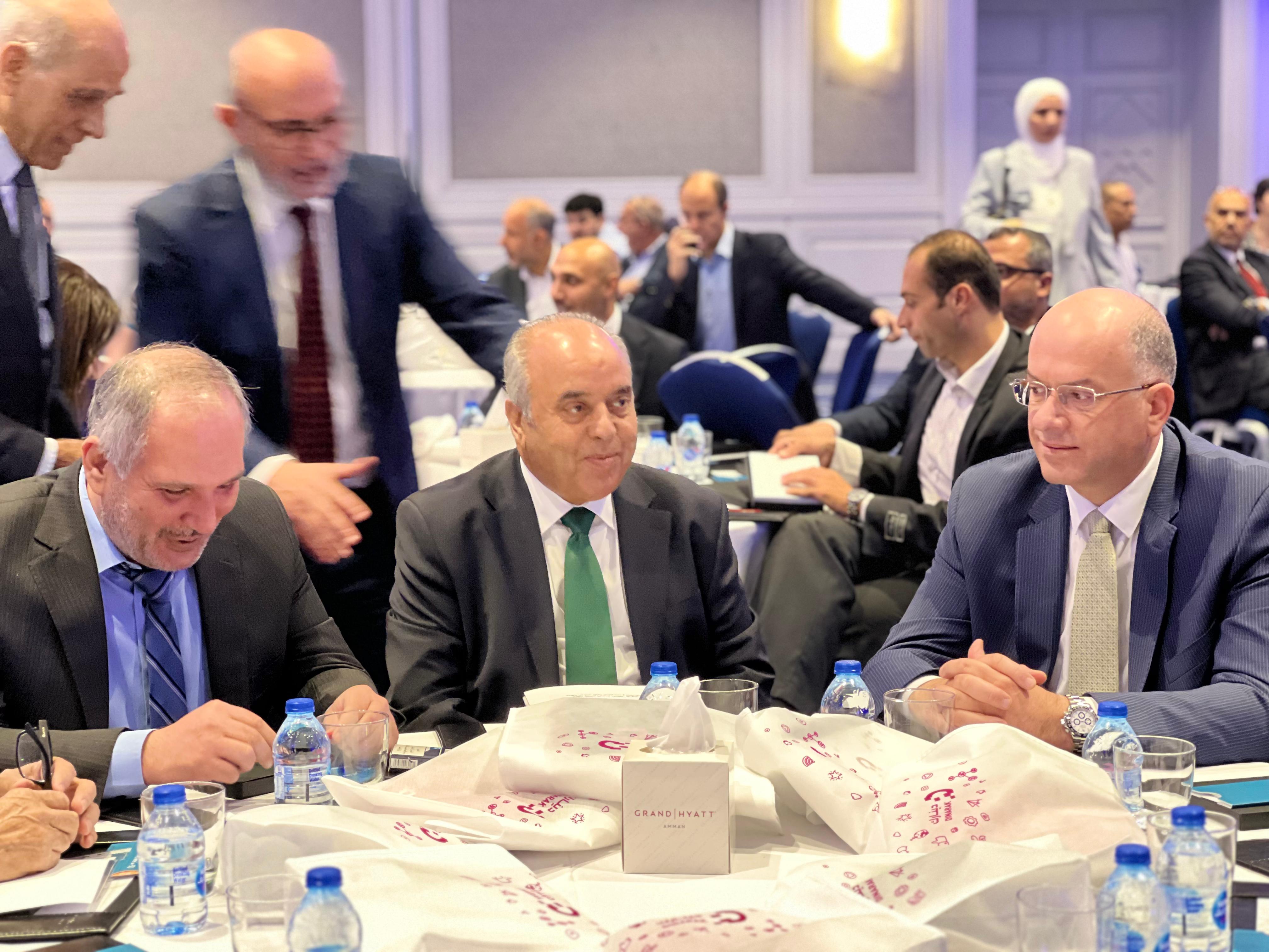 Madar Al-Saa Images 0.26111427055587677