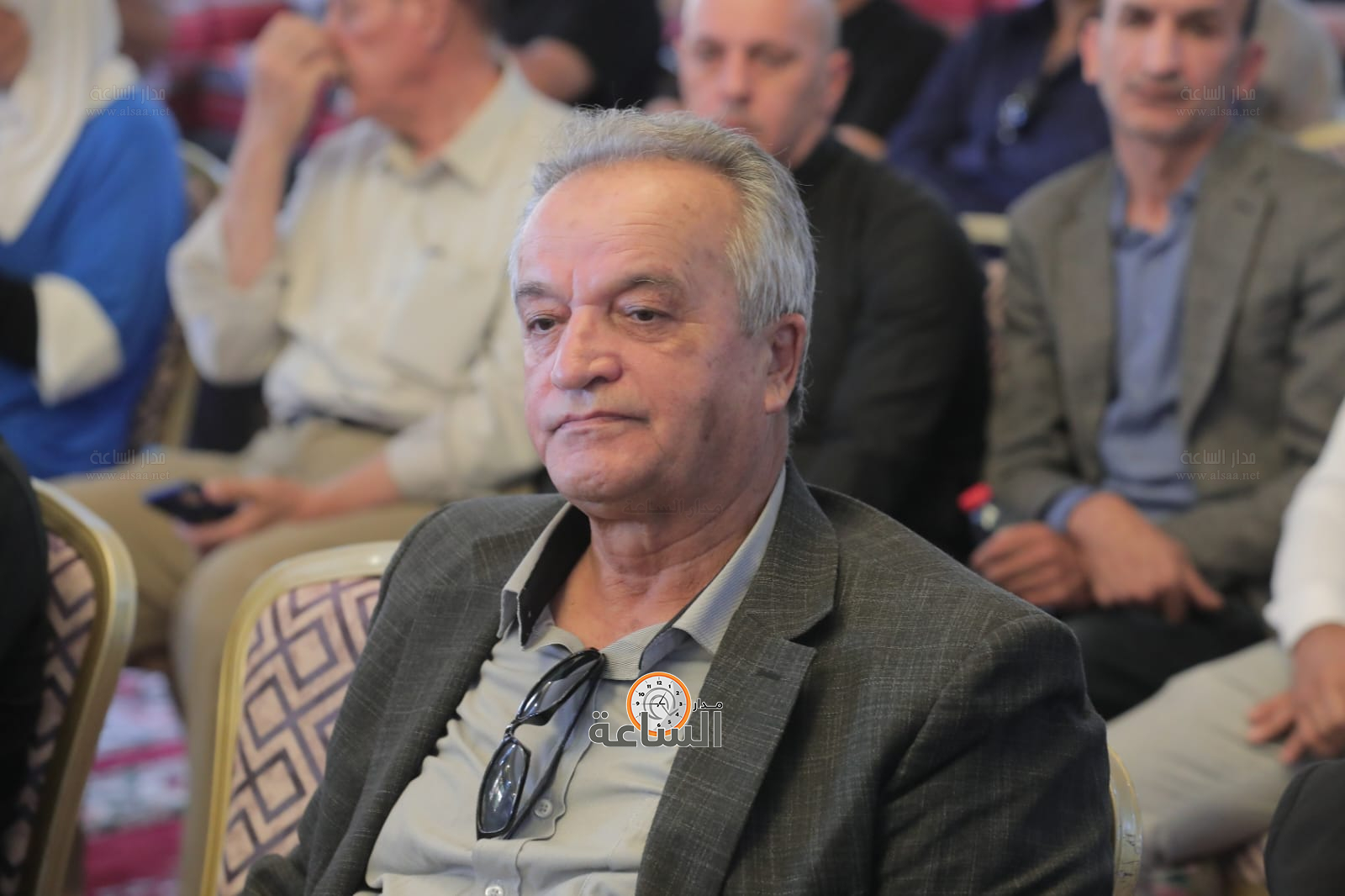 Madar Al-Saa Images 0.45117381378567856