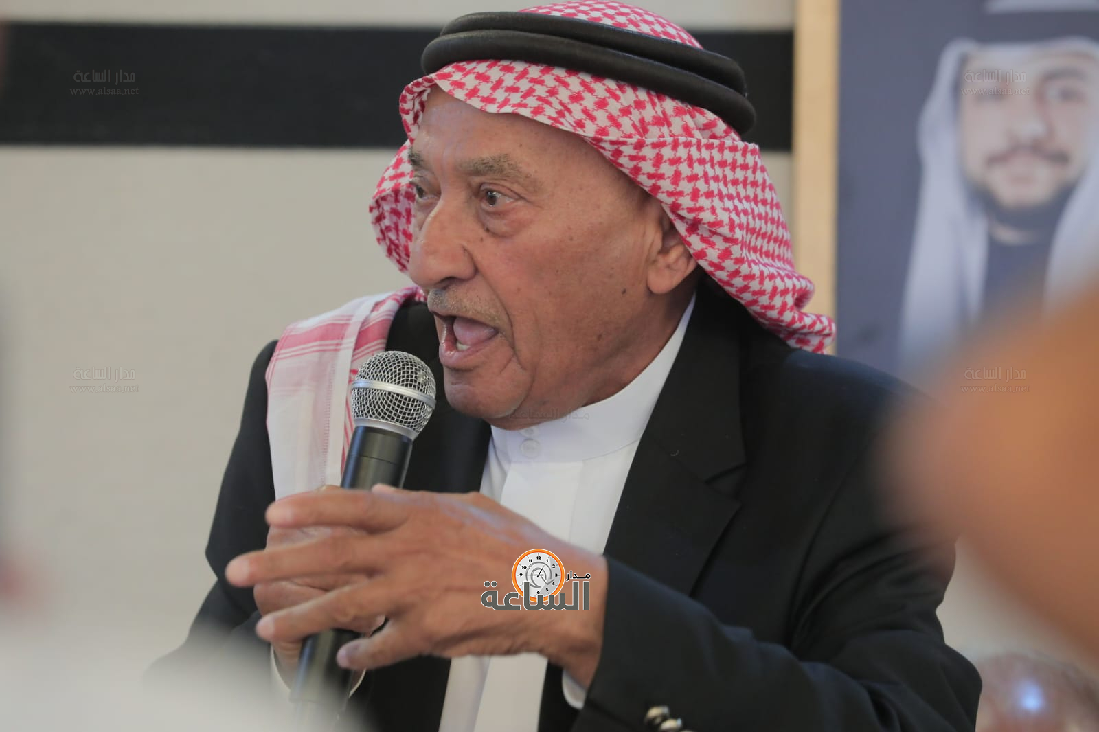 Madar Al-Saa Images 0.9823604612487952