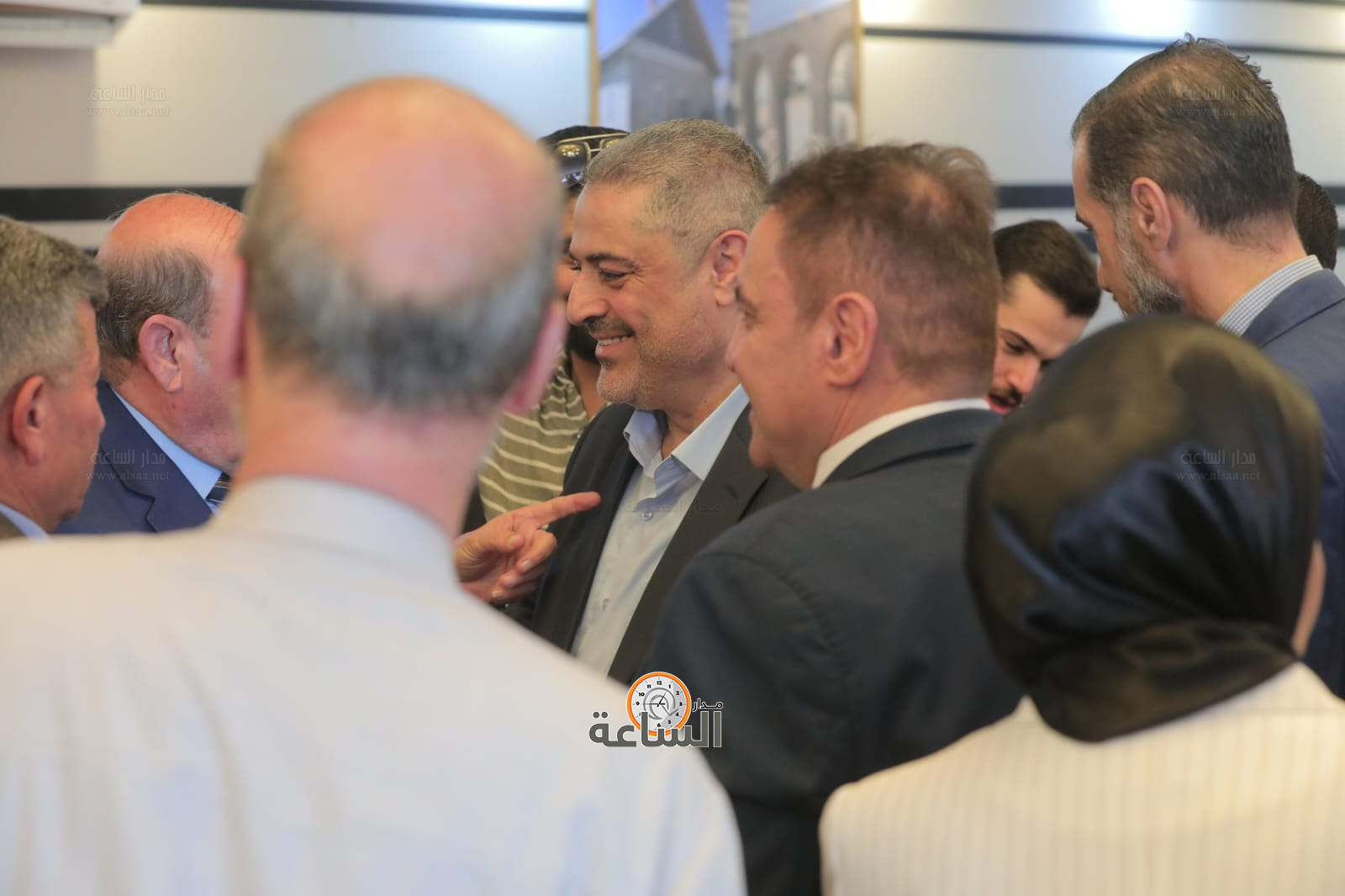 Madar Al-Saa Images 0.4022458590644492