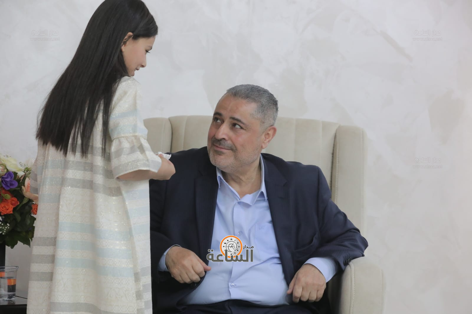 Madar Al-Saa Images 0.33516163718351