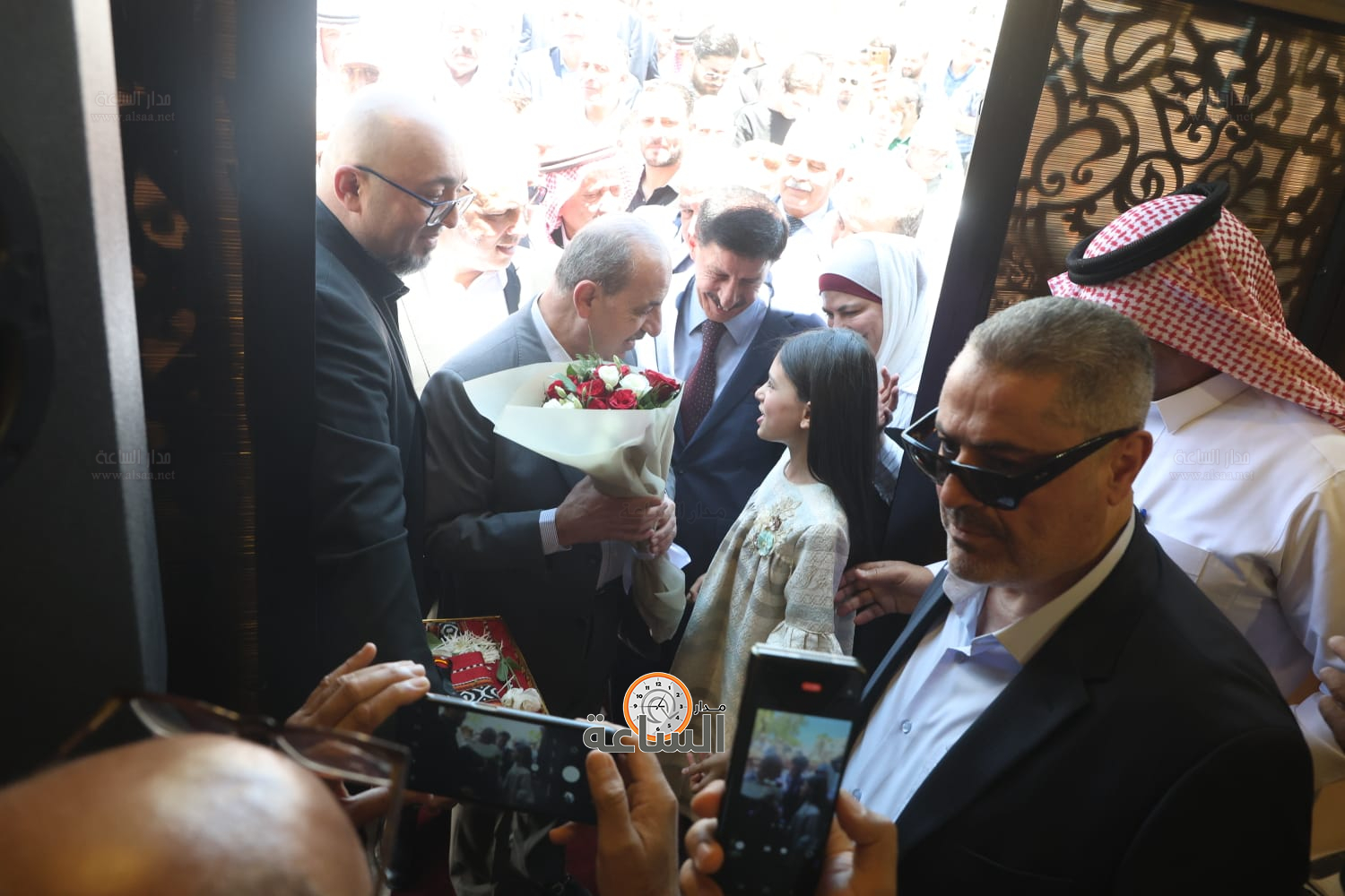 Madar Al-Saa Images 0.7214273225856379