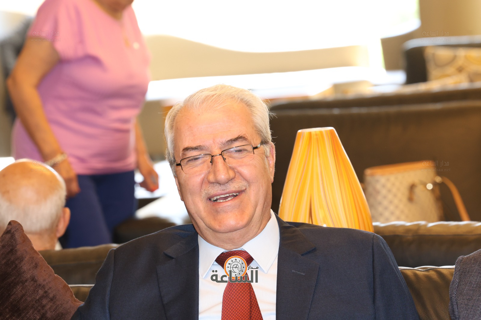 Madar Al-Saa Images 0.7113084444988873