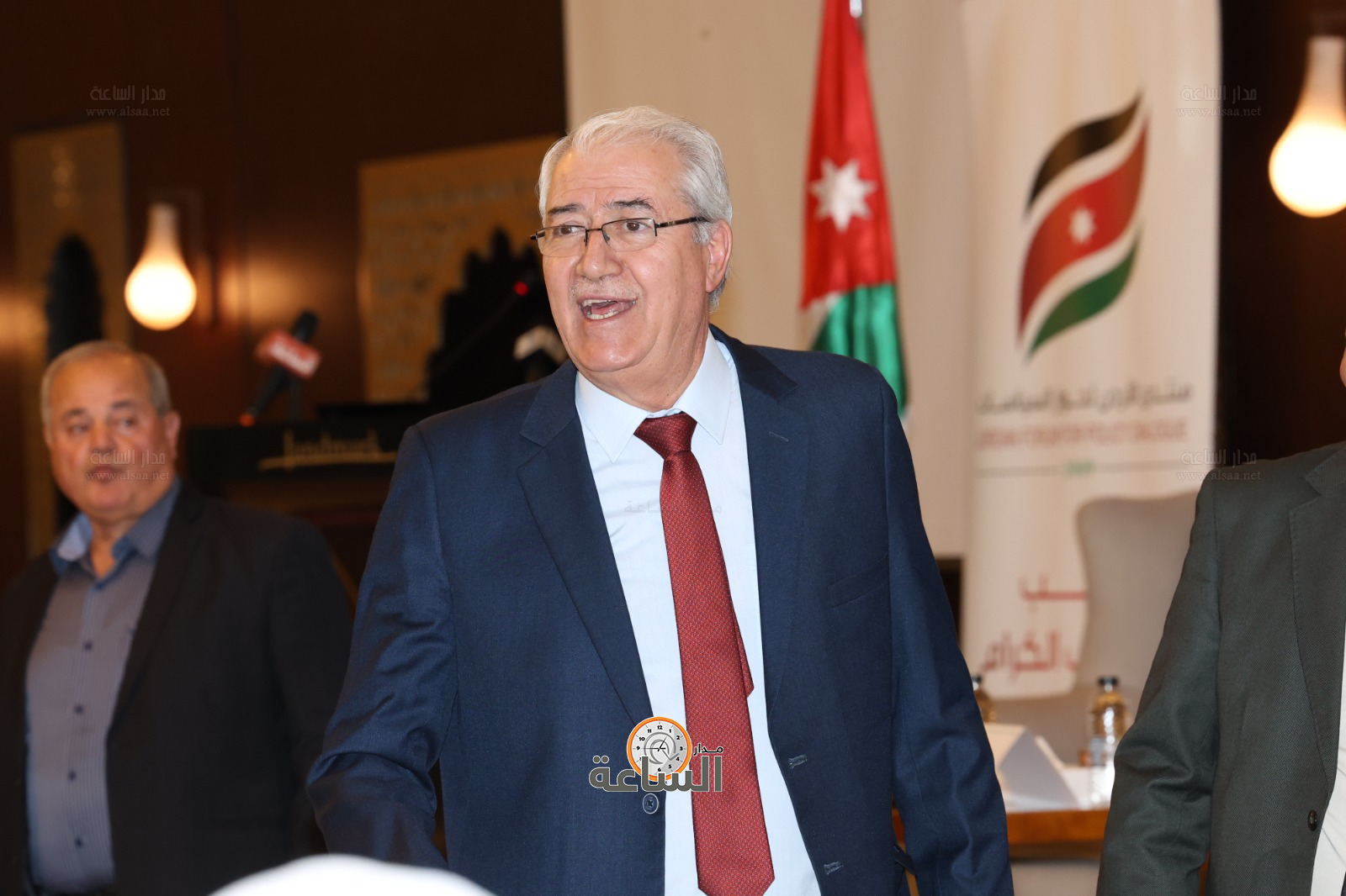 Madar Al-Saa Images 0.015817518639016814