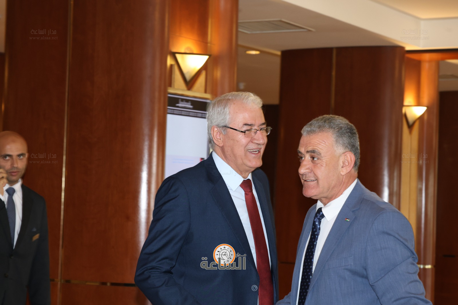 Madar Al-Saa Images 0.4422428024875156