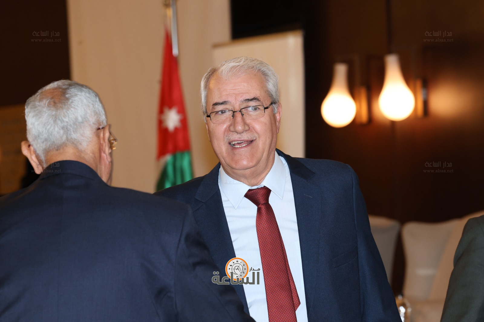 Madar Al-Saa Images 0.474666638283626