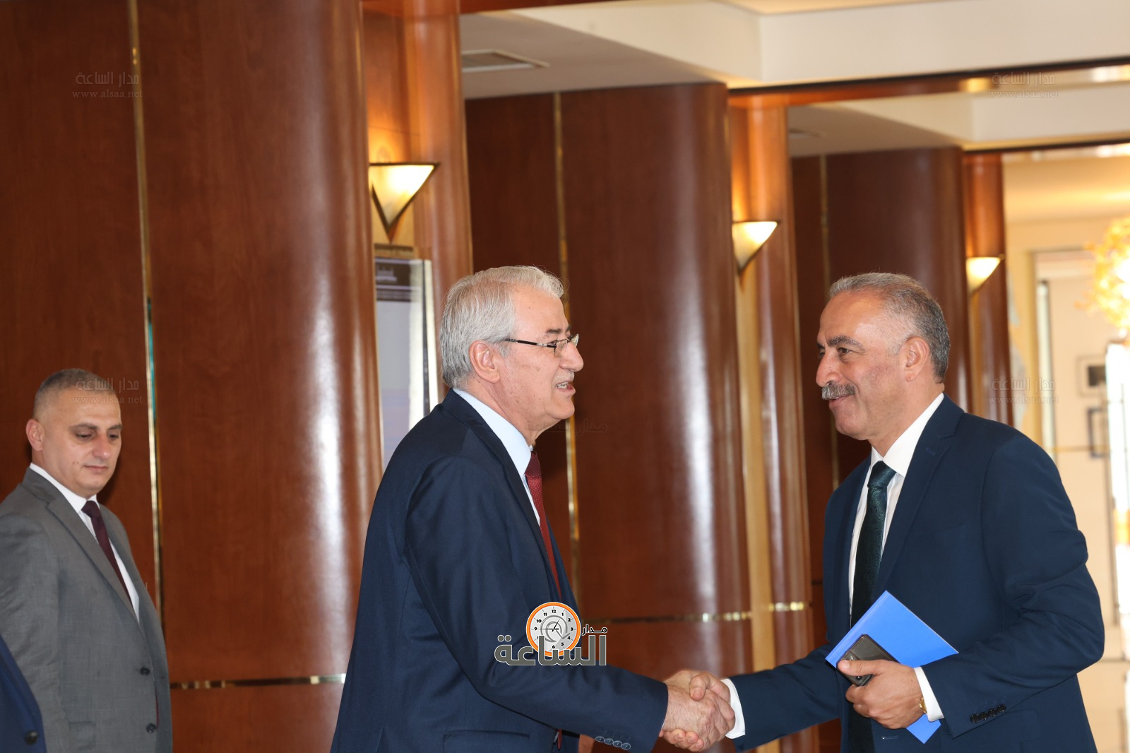 Madar Al-Saa Images 0.7773083649016089