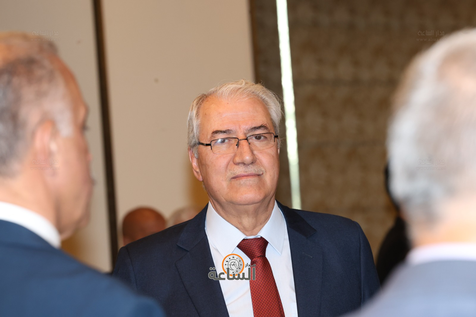 Madar Al-Saa Images 0.19514176696782815