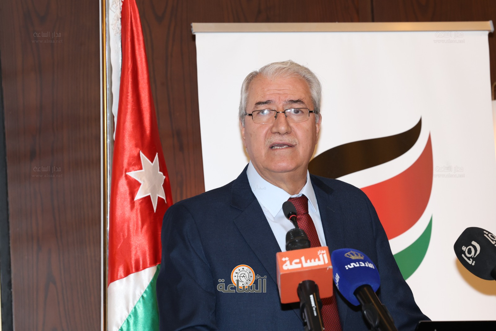 Madar Al-Saa Images 0.22070832075453894