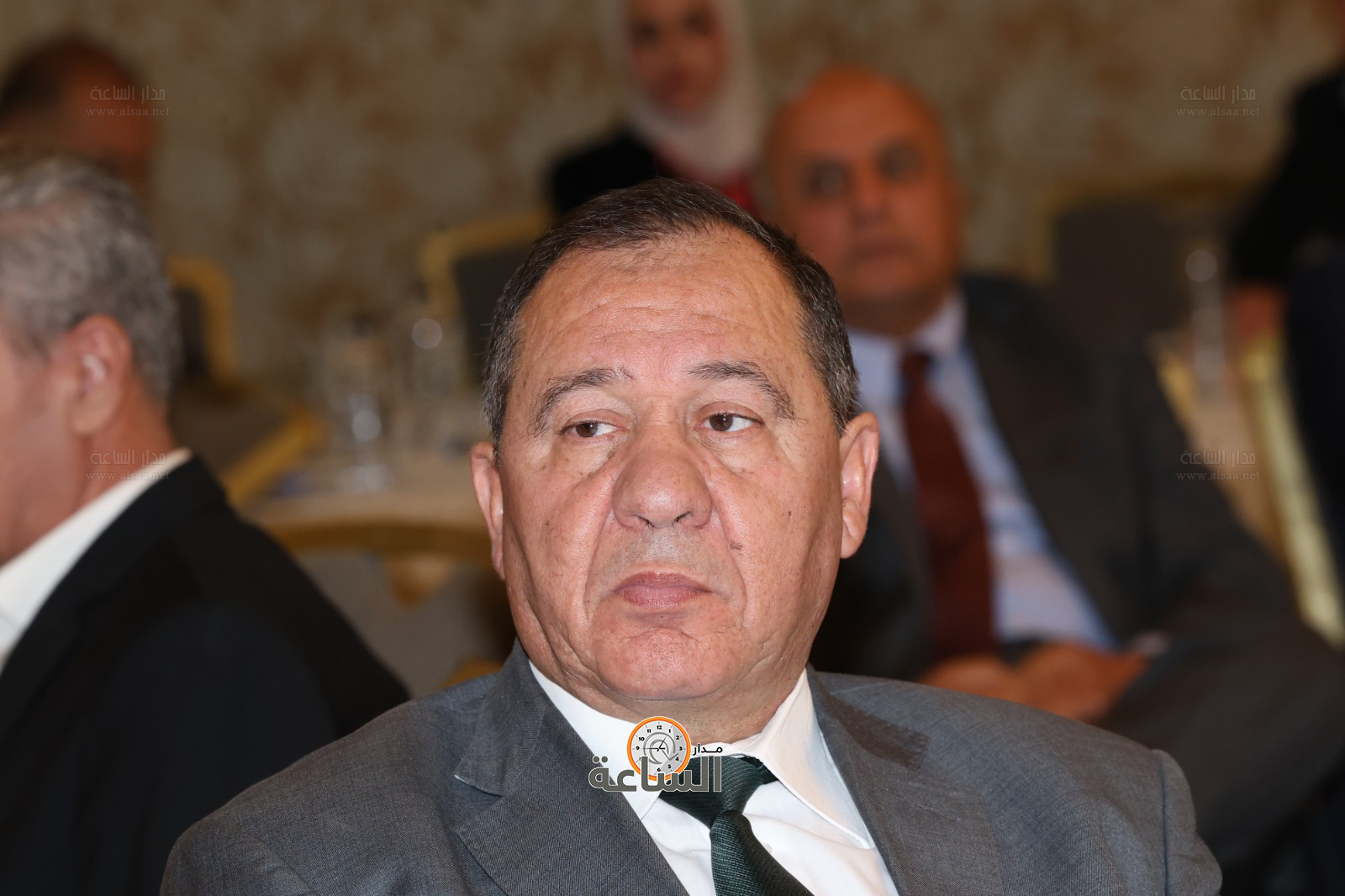 Madar Al-Saa Images 0.10523716136178574