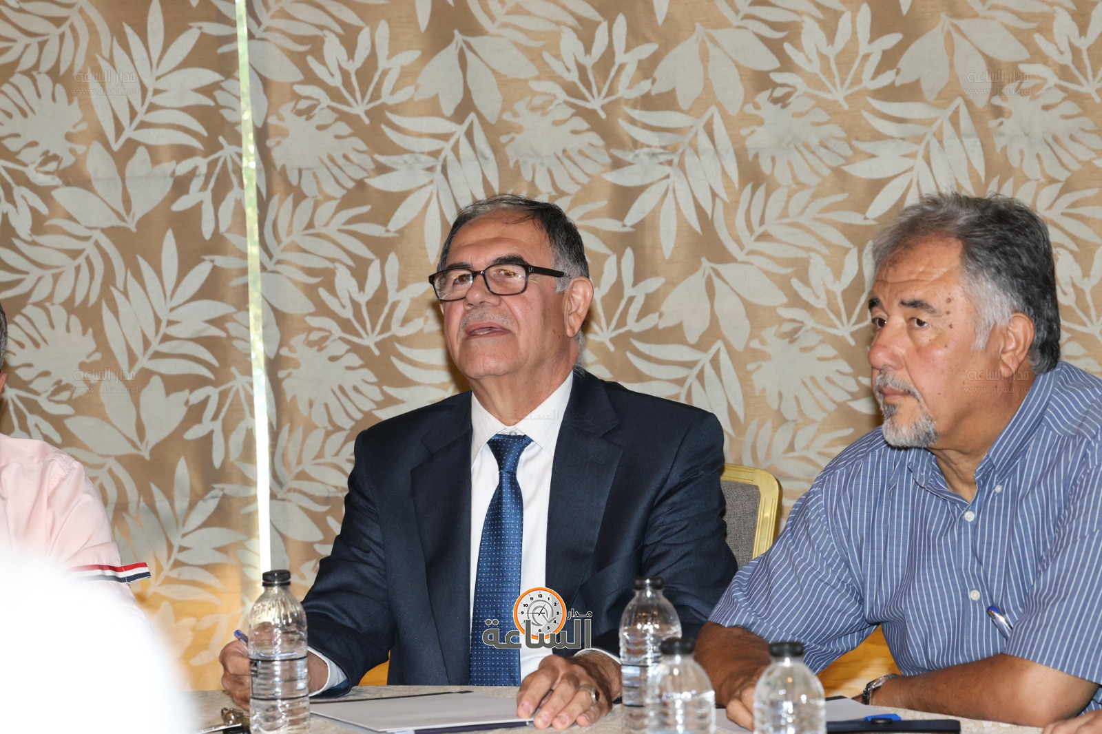 Madar Al-Saa Images 0.38442944373527