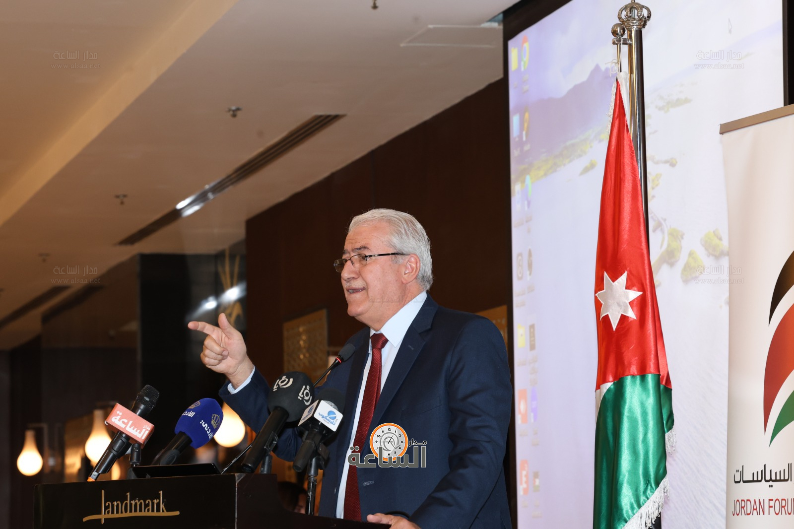 Madar Al-Saa Images 0.33241889459076246