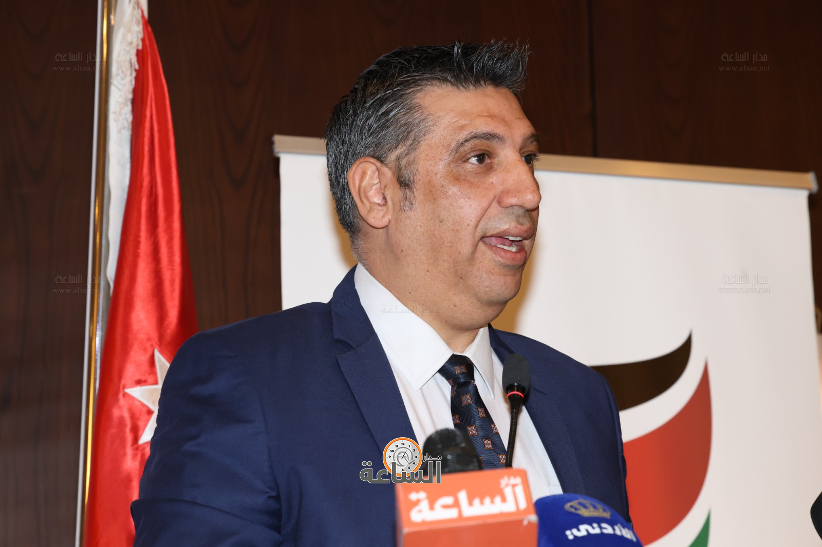 Madar Al-Saa Images 0.5607235355443725