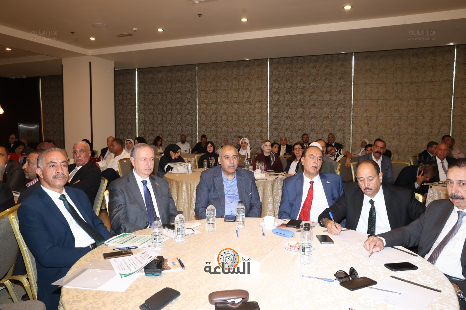 Madar Al-Saa Images 0.33158759528499915