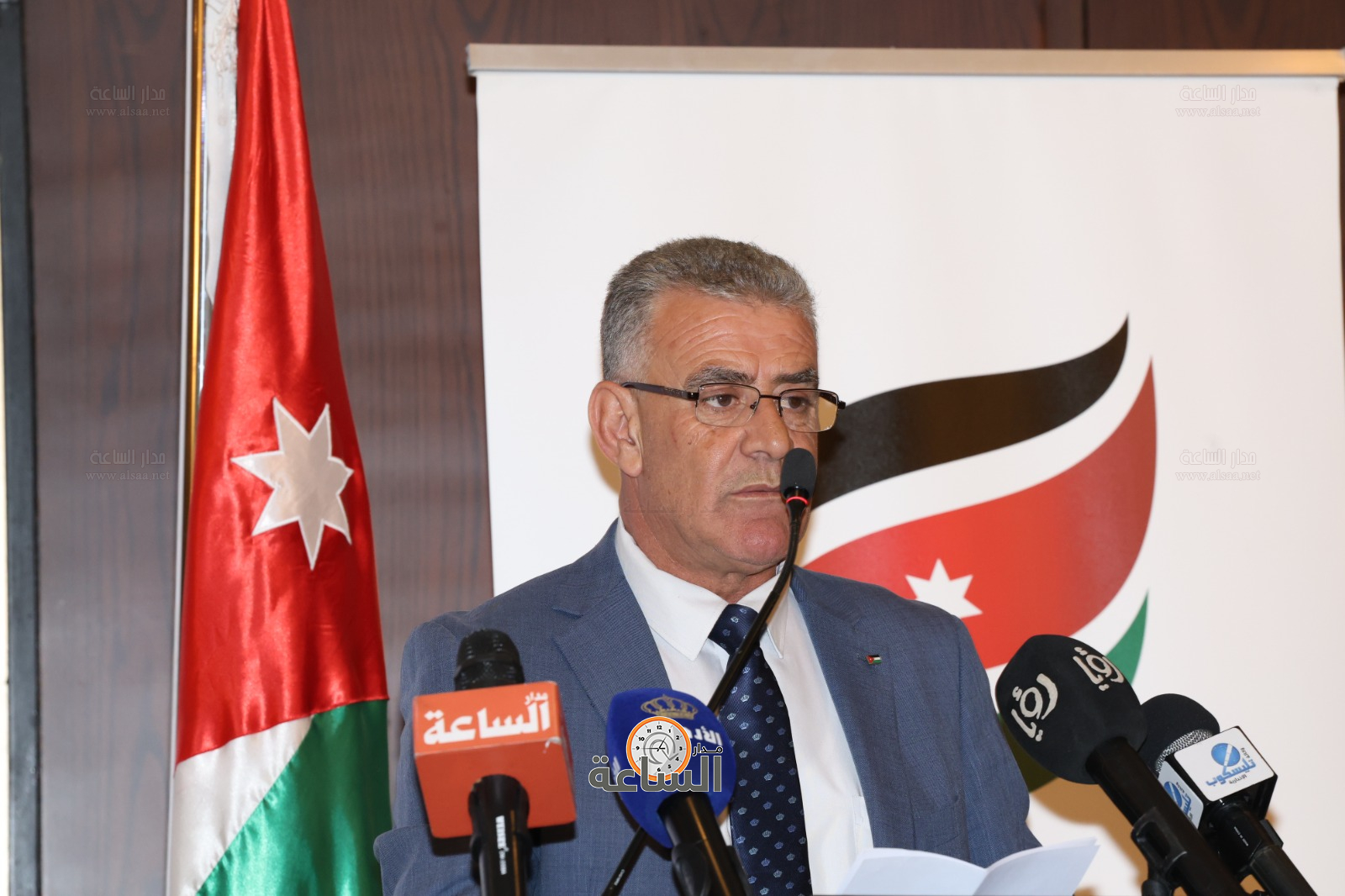 Madar Al-Saa Images 0.09106380579988527