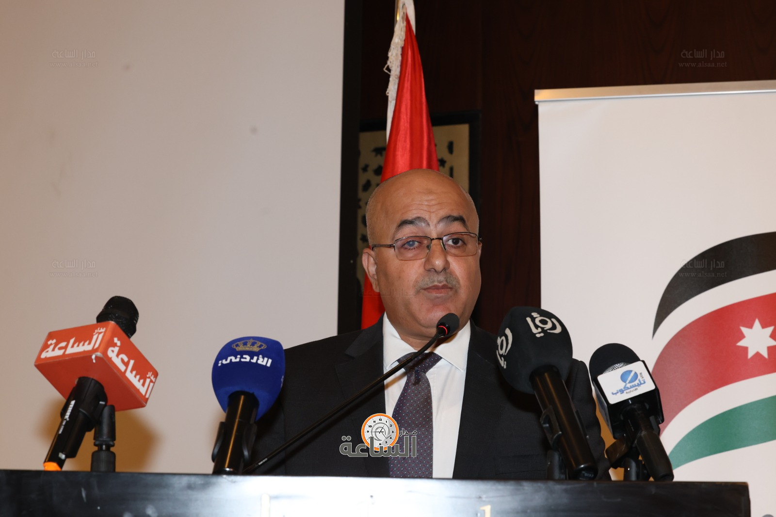 Madar Al-Saa Images 0.24246437213644778