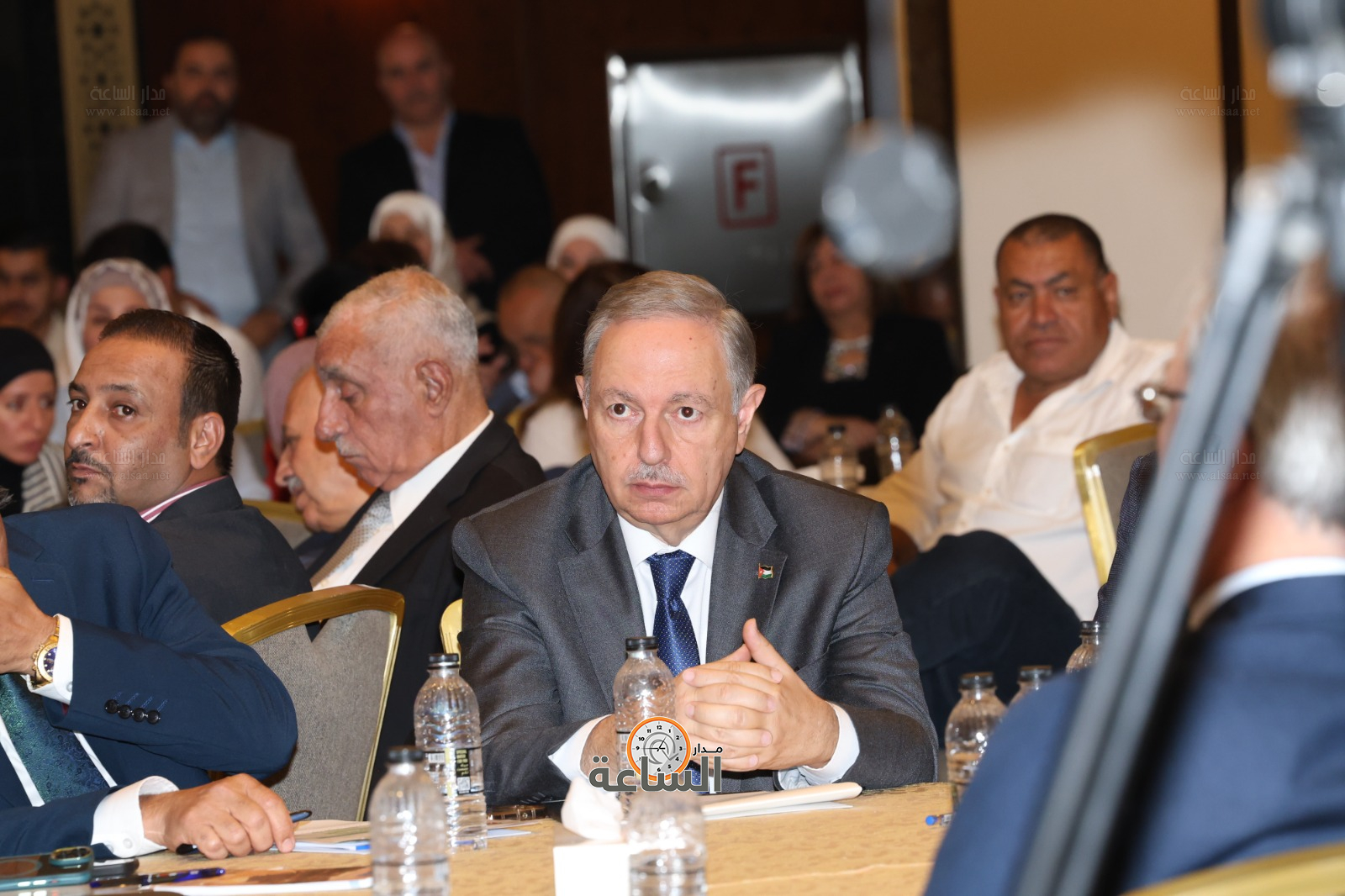 Madar Al-Saa Images 0.9901845738093511