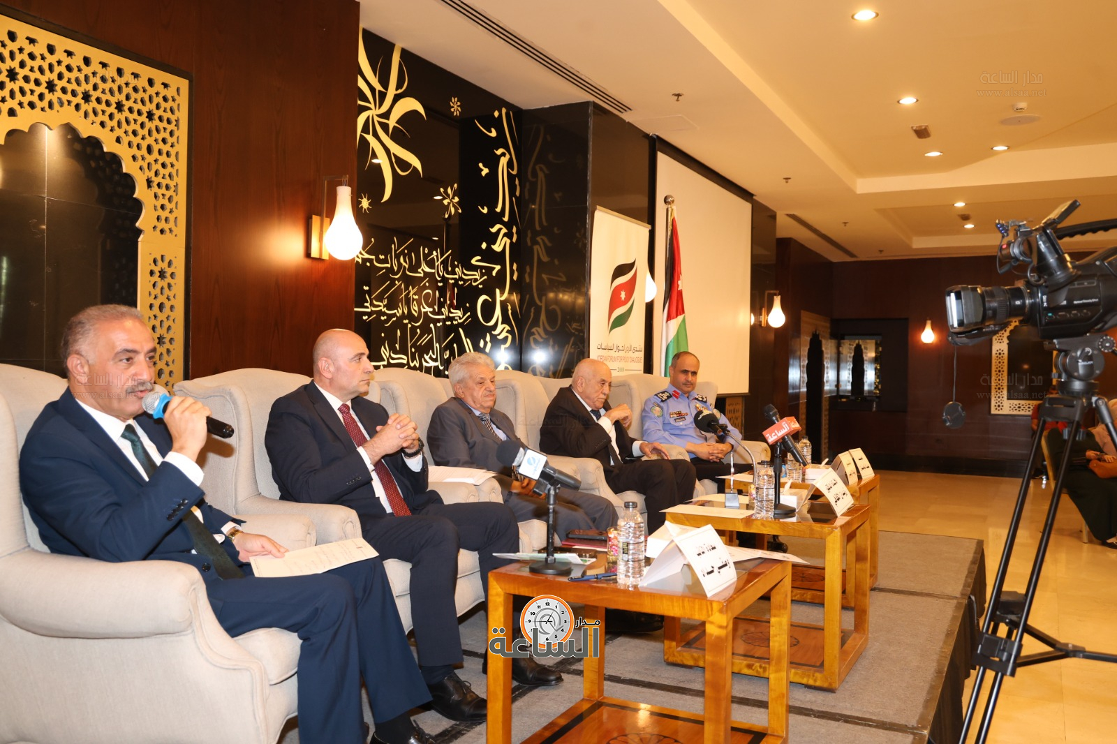 Madar Al-Saa Images 0.47265505209880976