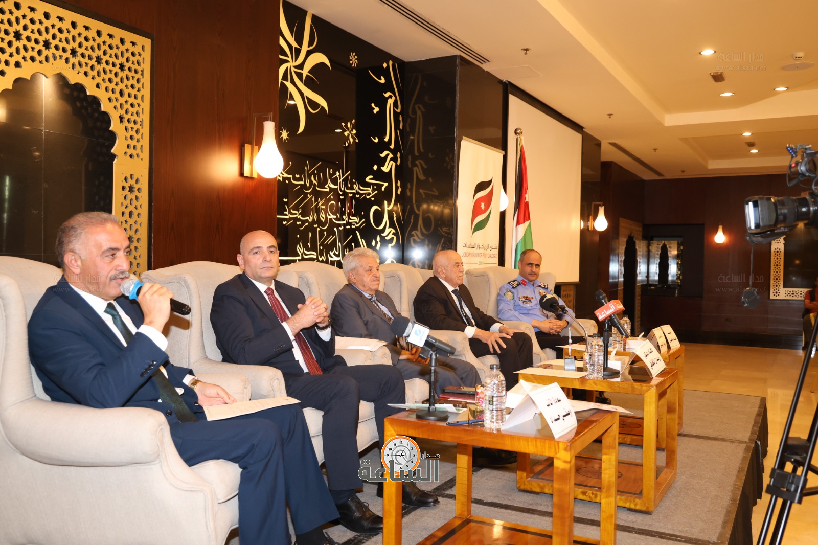 Madar Al-Saa Images 0.39570173805051556