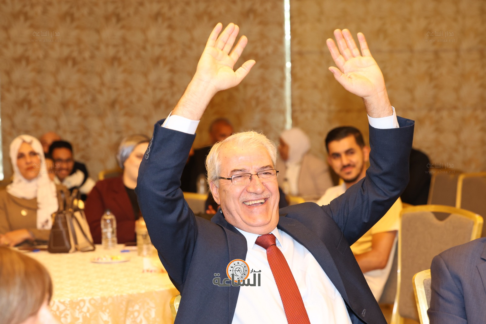 Madar Al-Saa Images 0.575710945626585