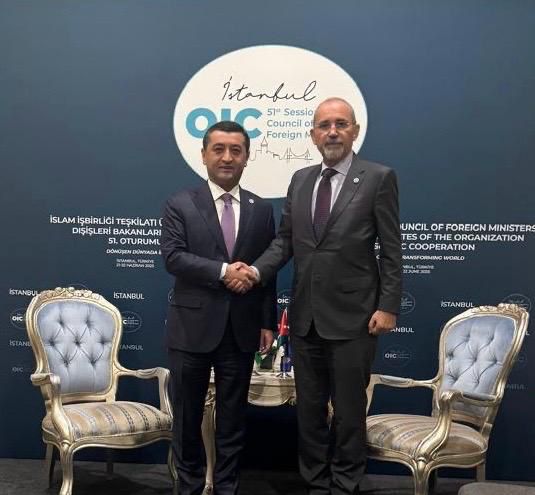 Madar Al-Saa Images 0.8769561268868727