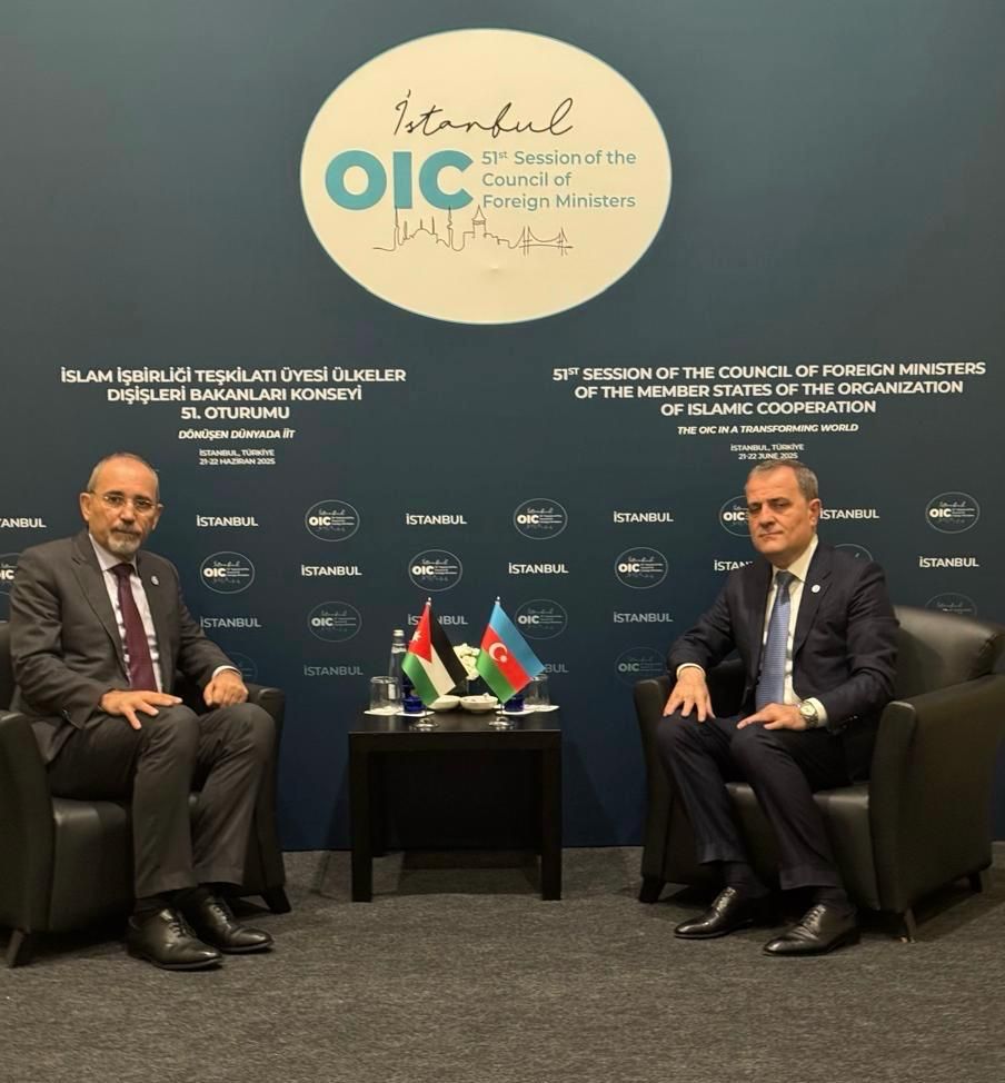 Madar Al-Saa Images 0.17570296917697004