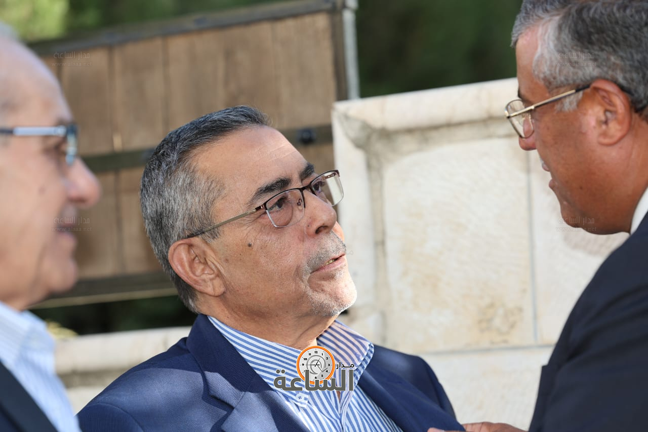 Madar Al-Saa Images 0.31498007603499234