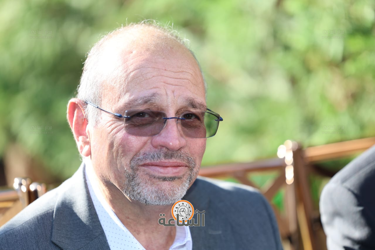 Madar Al-Saa Images 0.7391335186445999