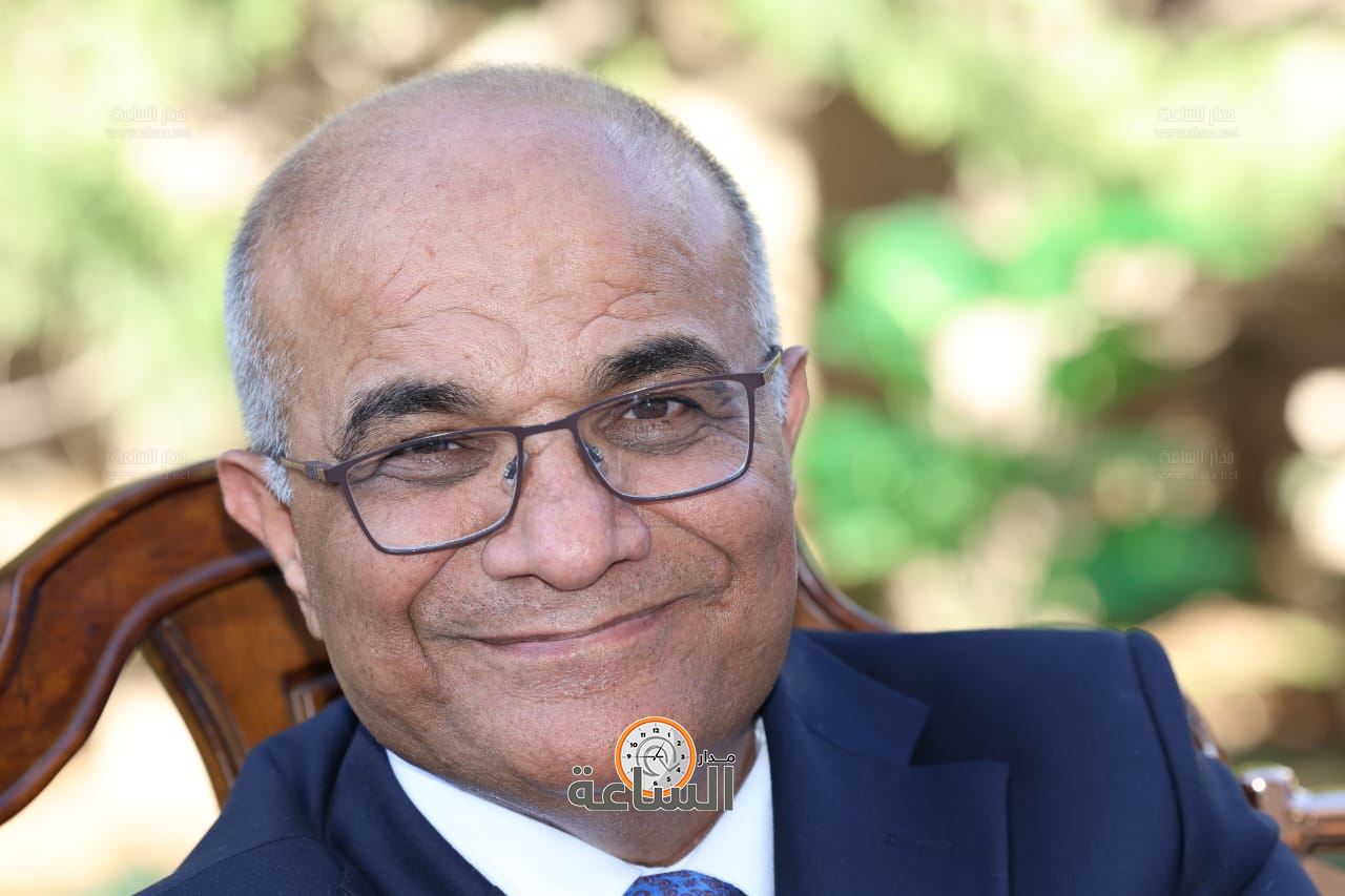 Madar Al-Saa Images 0.991952221705969