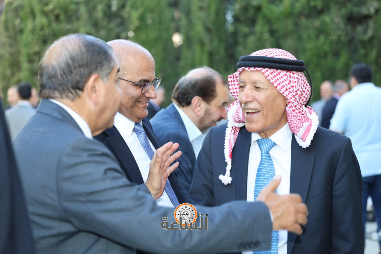 Madar Al-Saa Images 0.7786210495769017