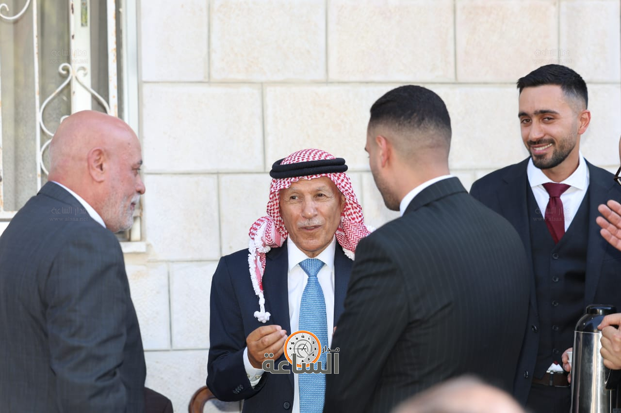 Madar Al-Saa Images 0.8174749878752404