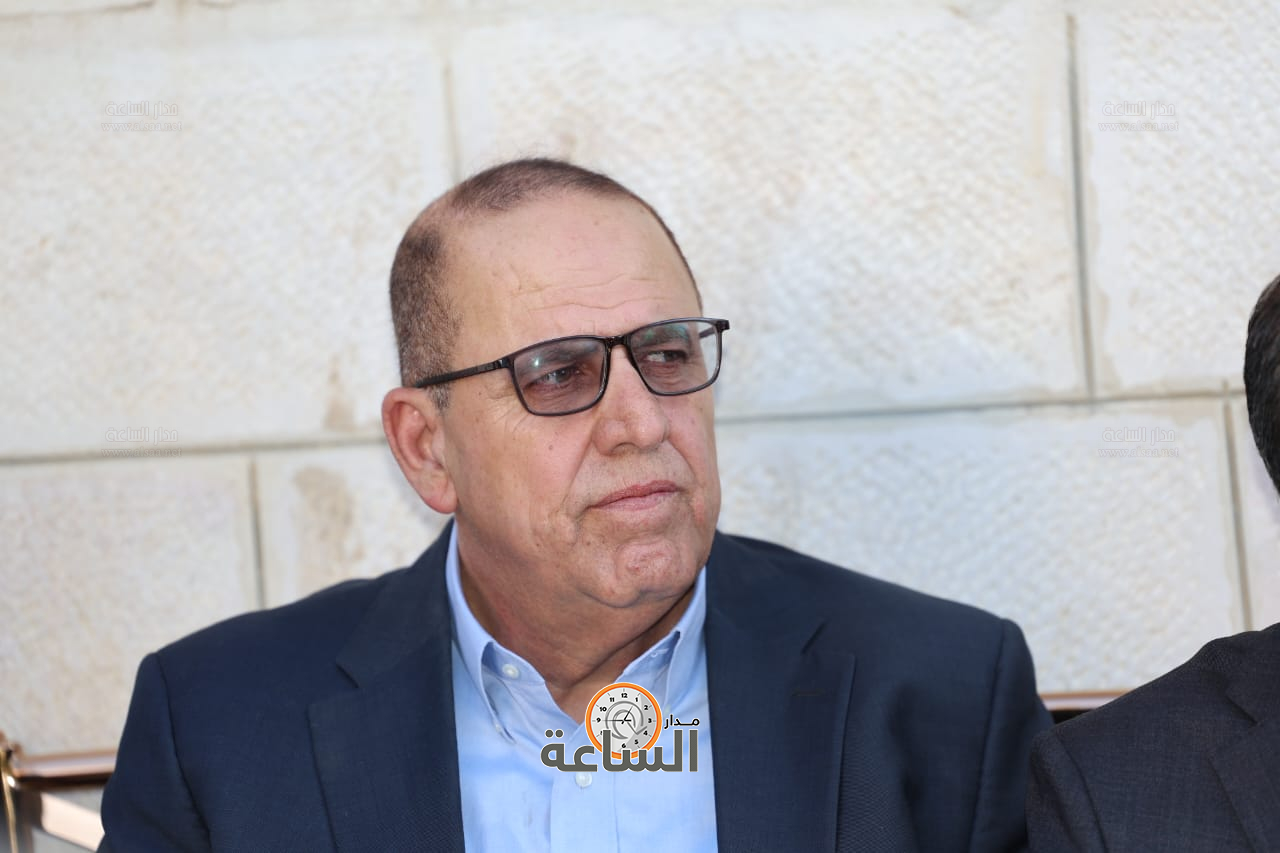 Madar Al-Saa Images 0.1935005950560187