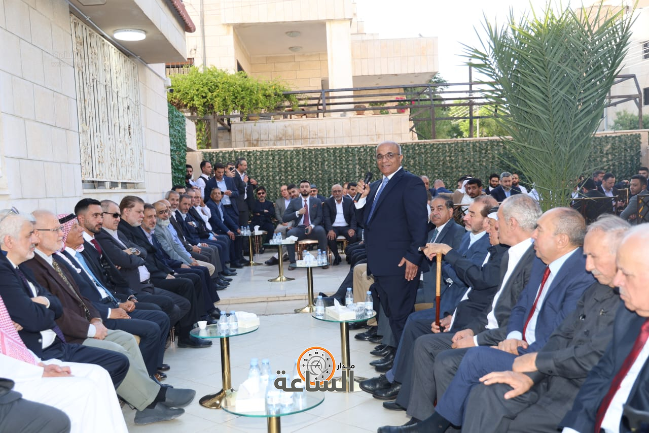 Madar Al-Saa Images 0.18453329903930704