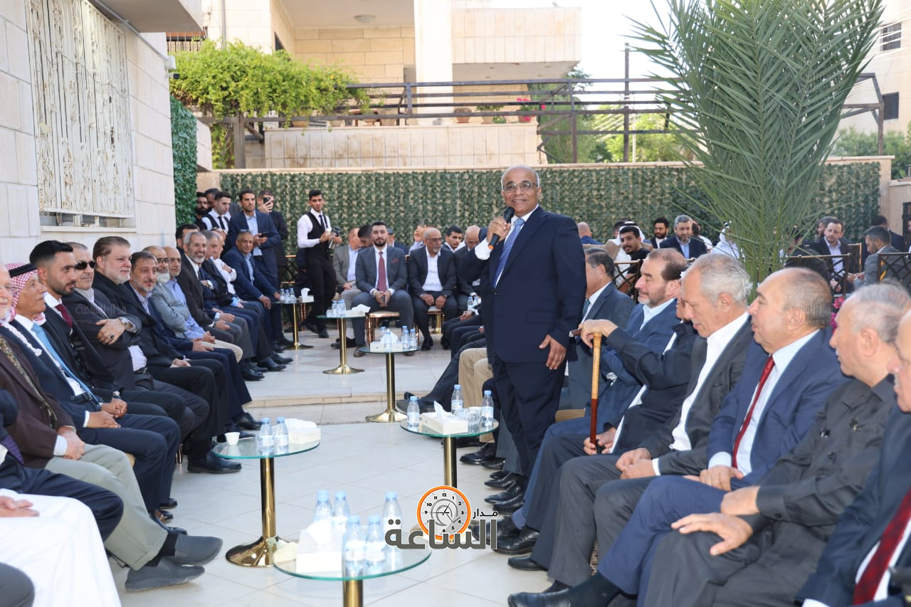 Madar Al-Saa Images 0.7453575231580631