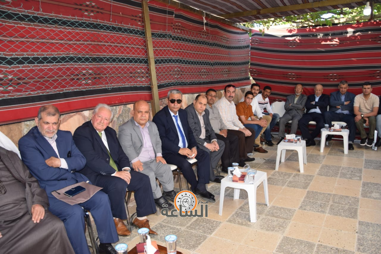 Madar Al-Saa Images 0.7381707159753412