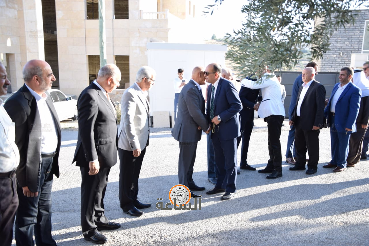 Madar Al-Saa Images 0.617103095310707