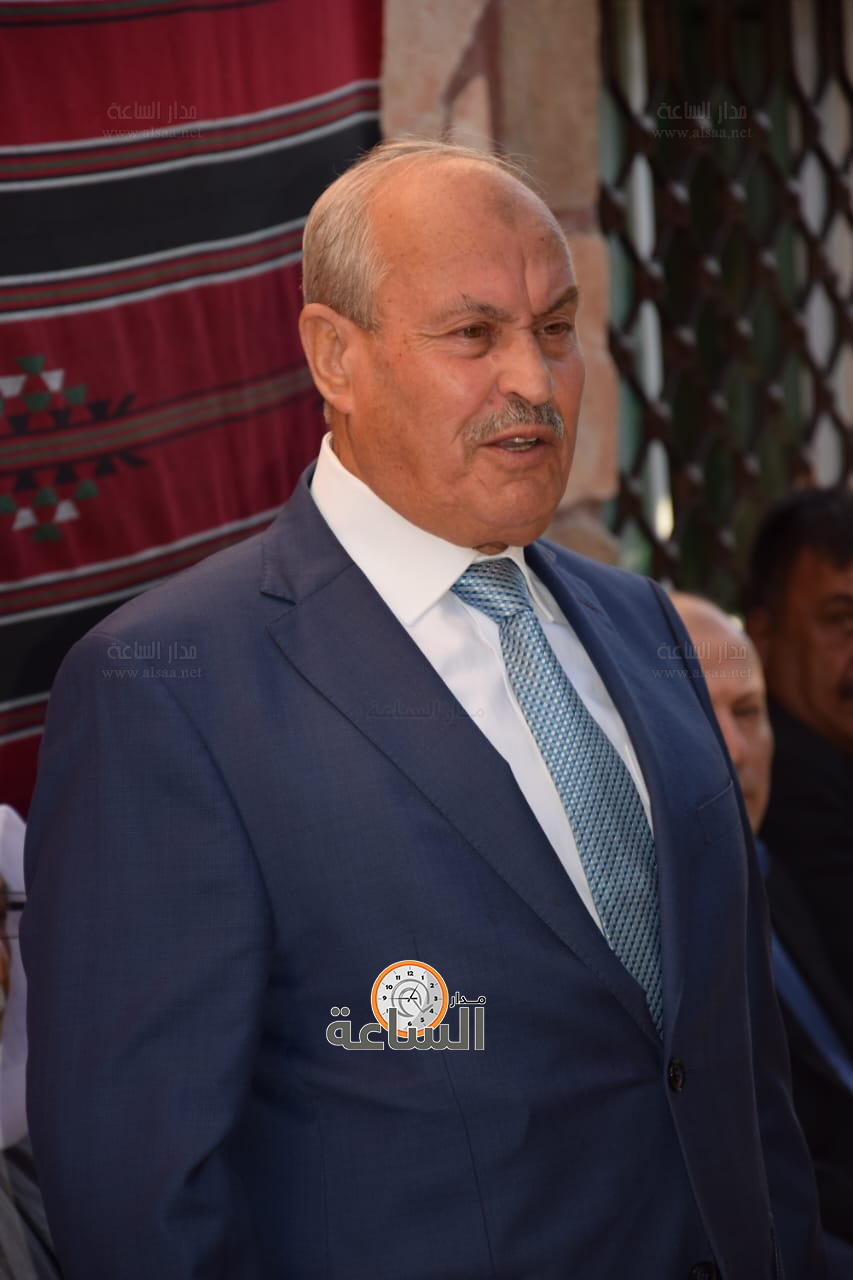 Madar Al-Saa Images 0.4202235580350673