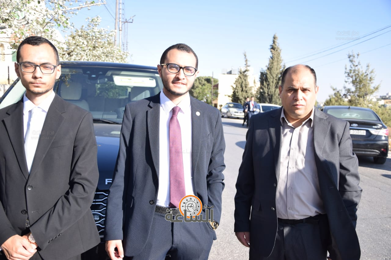 Madar Al-Saa Images 0.5246132052300628