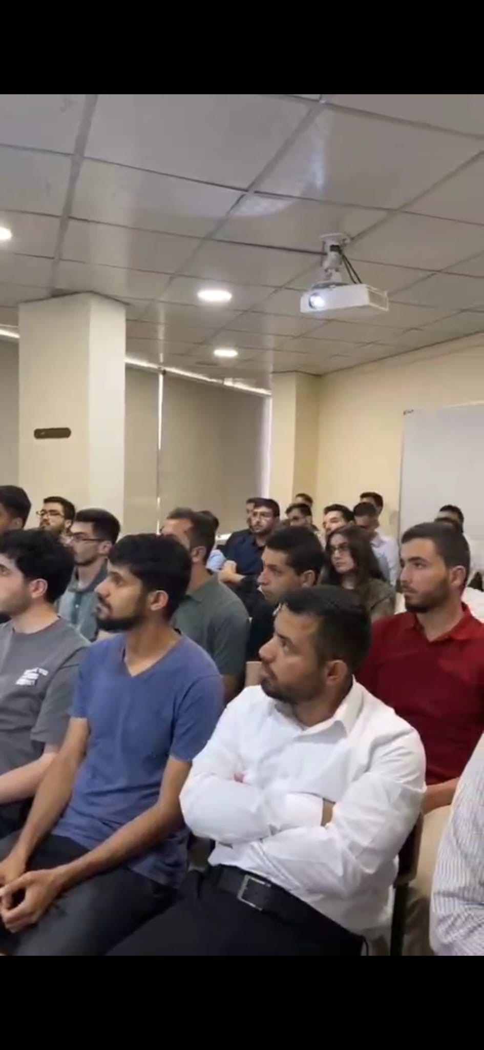 Madar Al-Saa Images 0.6004040125982608