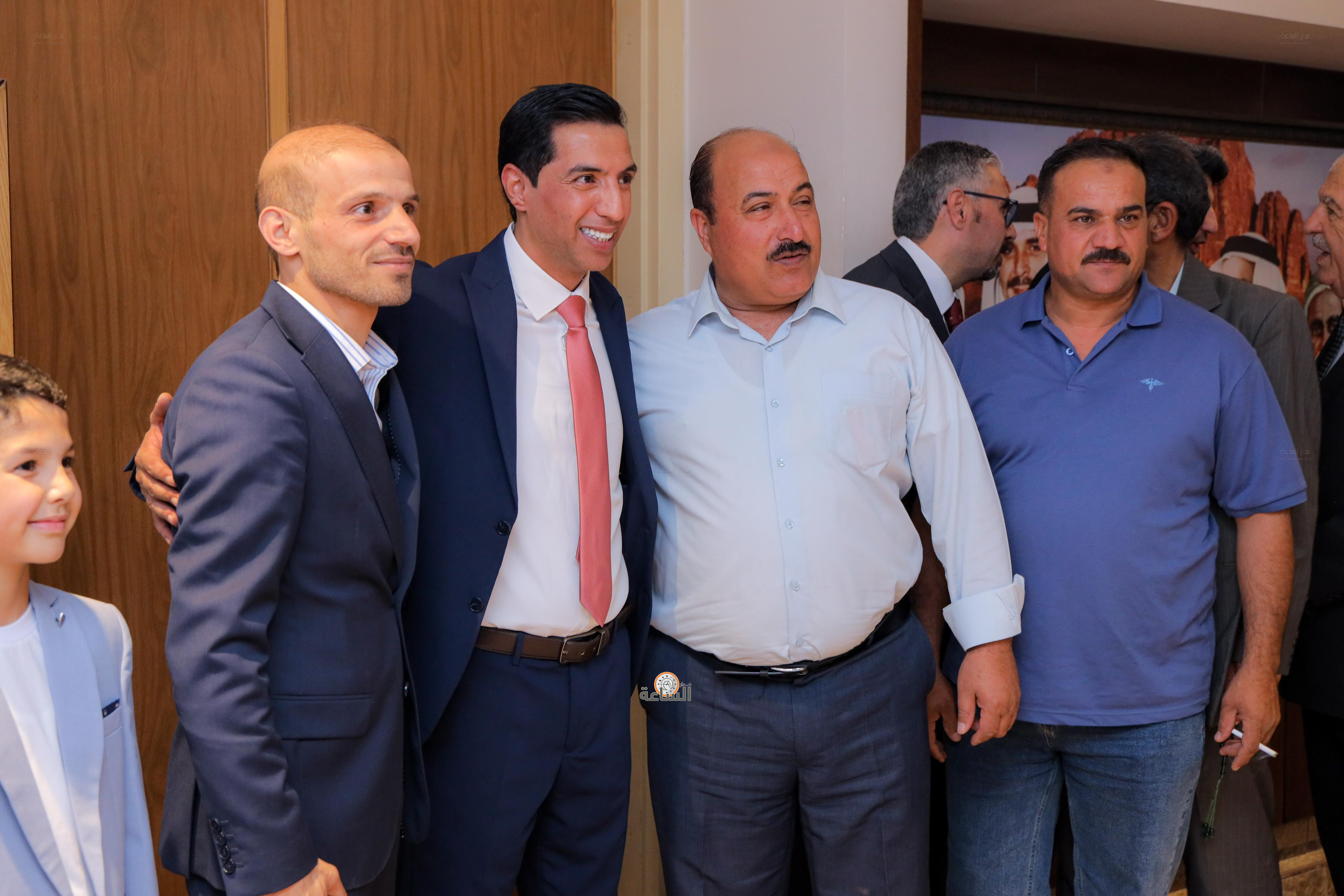 Madar Al-Saa Images 0.4299088385061821