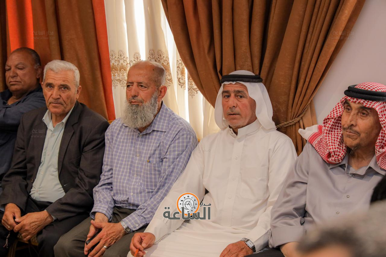 Madar Al-Saa Images 0.6968349649220204