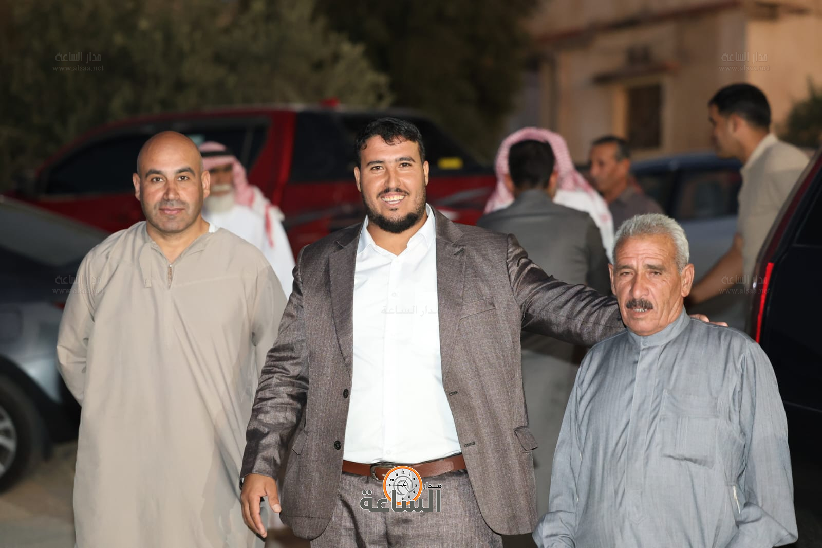 Madar Al-Saa Images 0.804630448916538