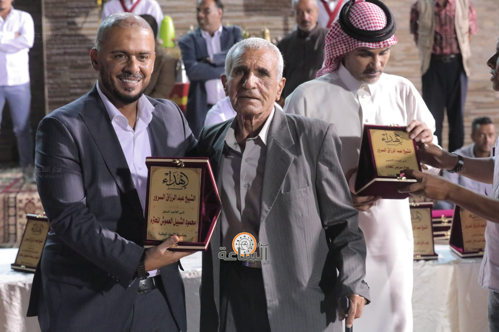 Madar Al-Saa Images 0.5472132377712061