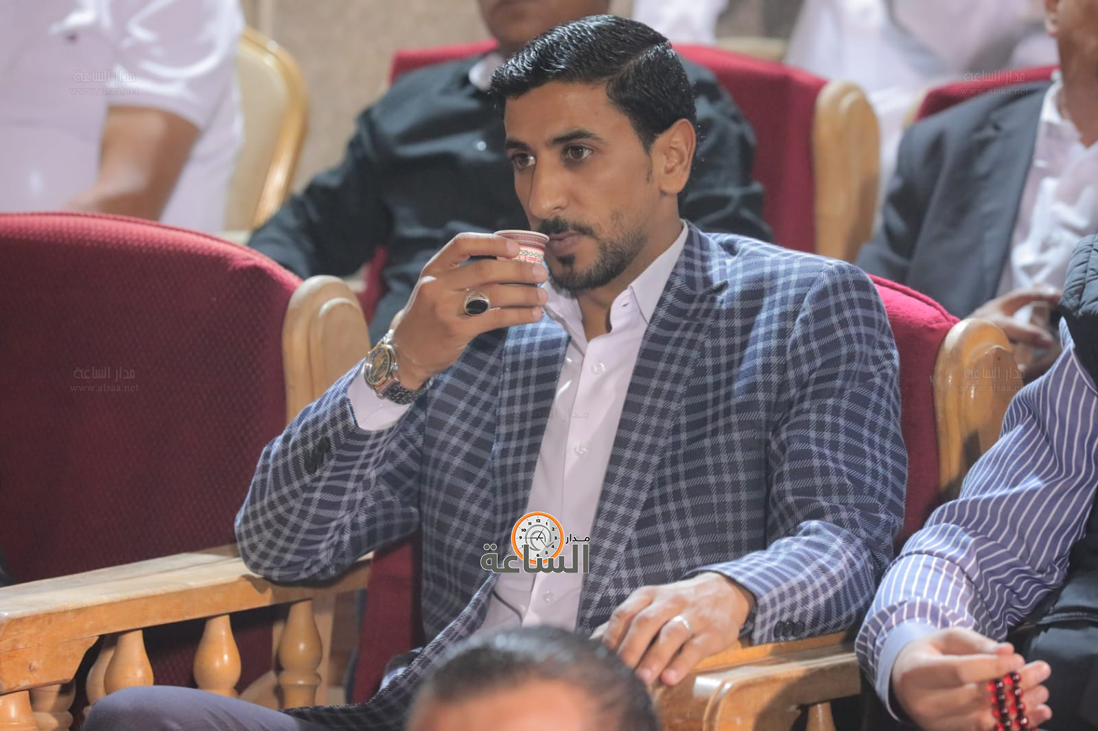 Madar Al-Saa Images 0.9055559339411893