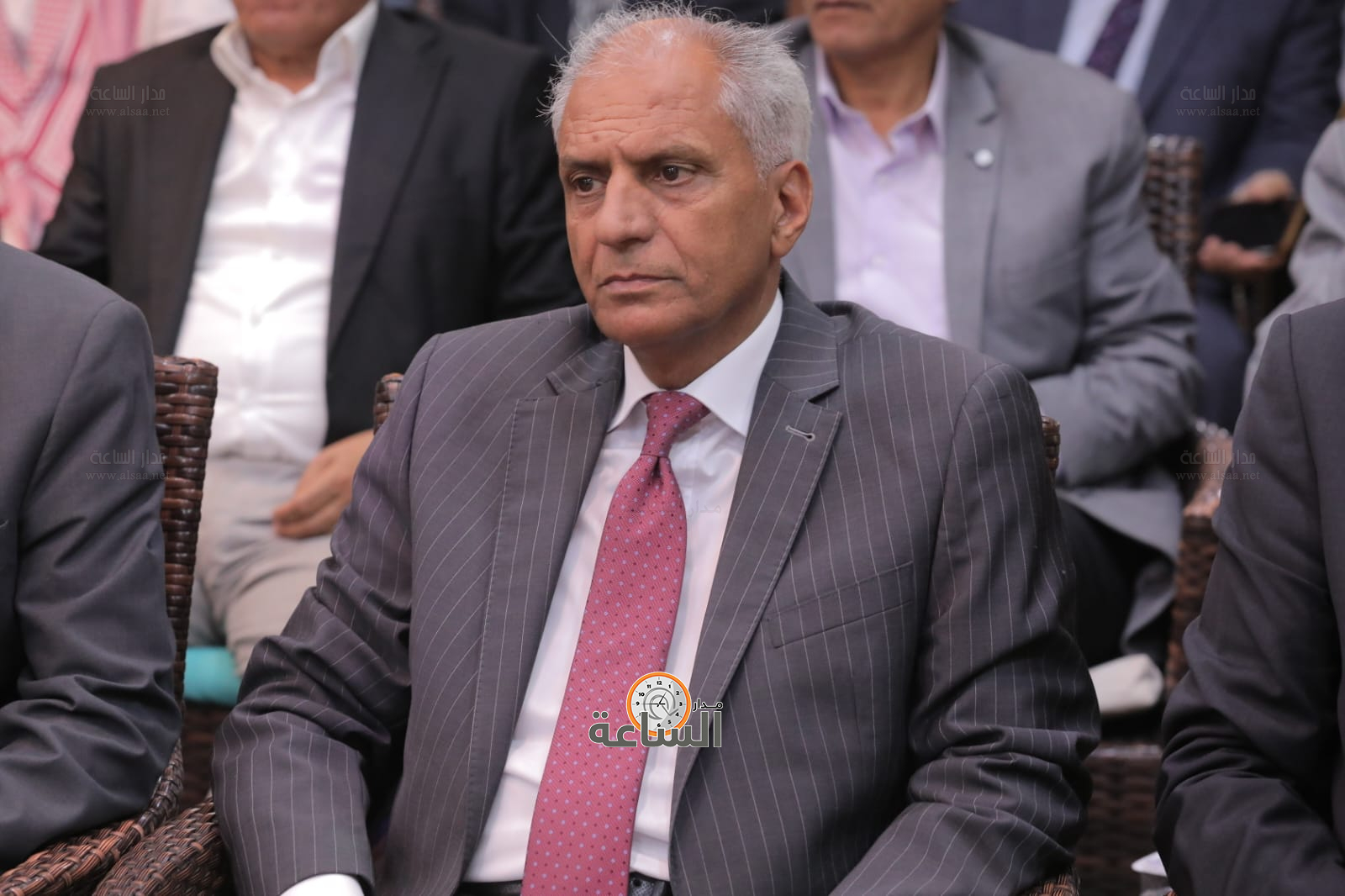 Madar Al-Saa Images 0.487070875317554