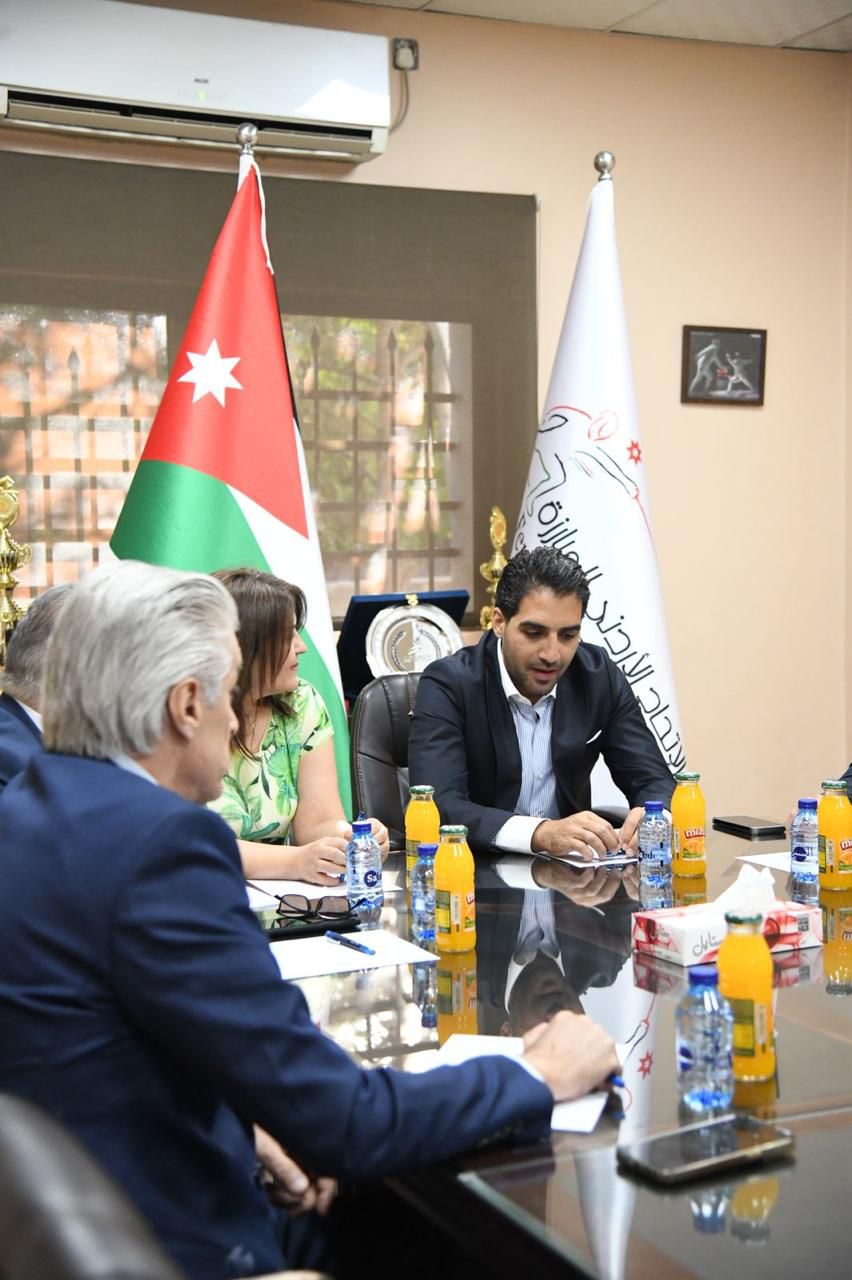 Madar Al-Saa Images 0.2790320132282238