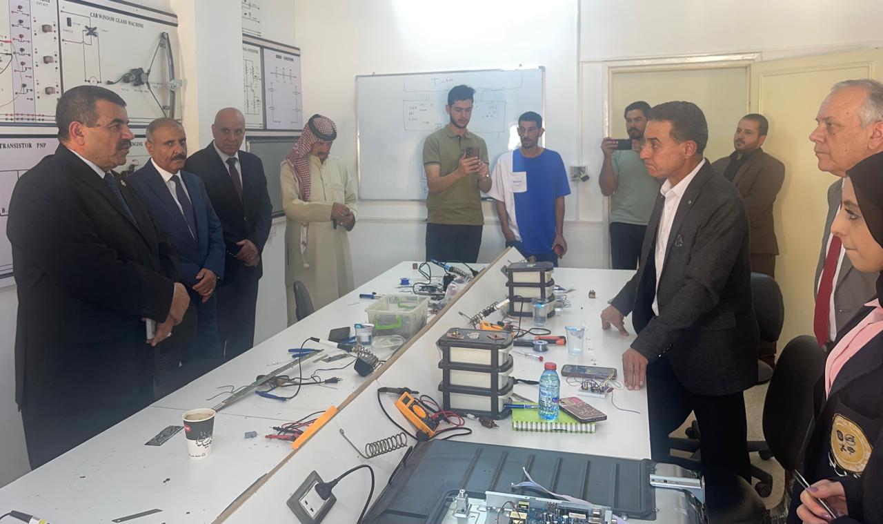 Madar Al-Saa Images 0.17753074346598252