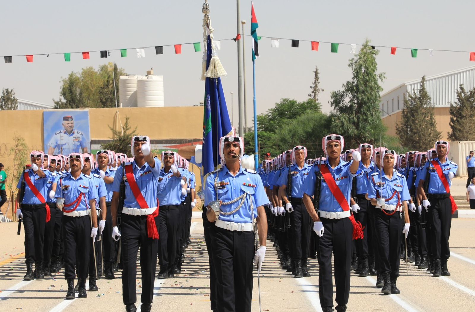 Madar Al-Saa Images 0.7178129180349786