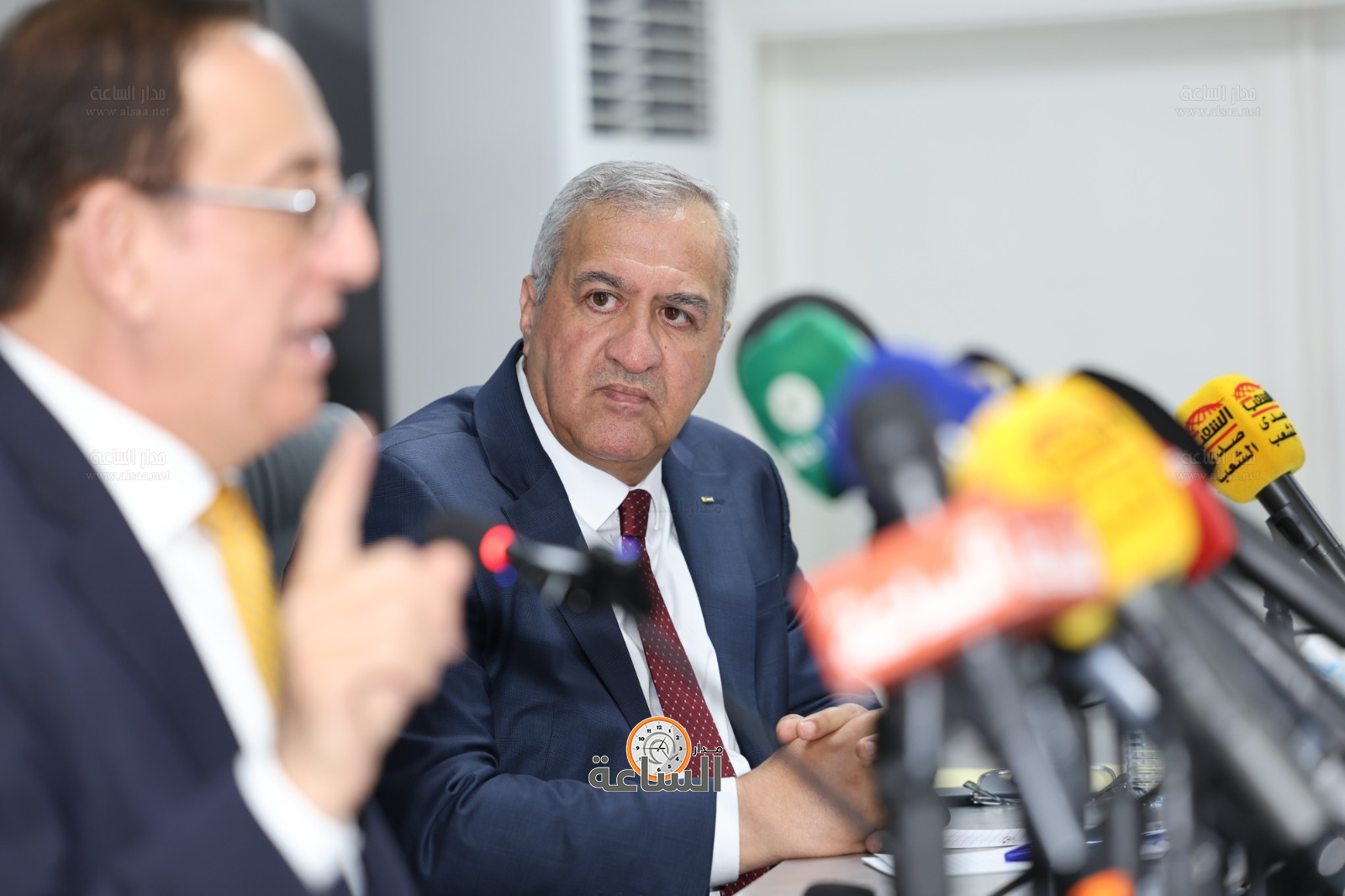 Madar Al-Saa Images 0.0988366668014411